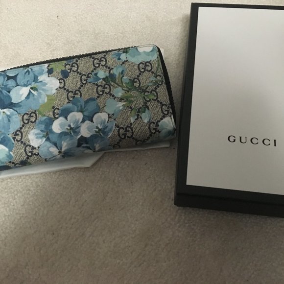 GUCCI Blue Blooms navy blue women's wallet-LNIB! - Picture 4 of 4